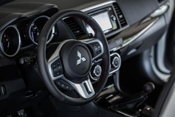 Nissan prend les commandes de Mitsubishi Nissan prend les commandes de Mitsubishi