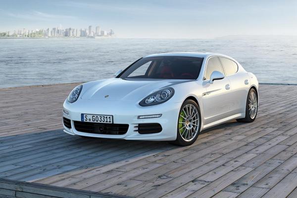 Porsche Panamera restyl�e Porsche Panamera restyl�e