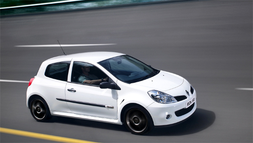 Renault UK : la clio rs cup aussi Renault UK : la clio rs cup aussi