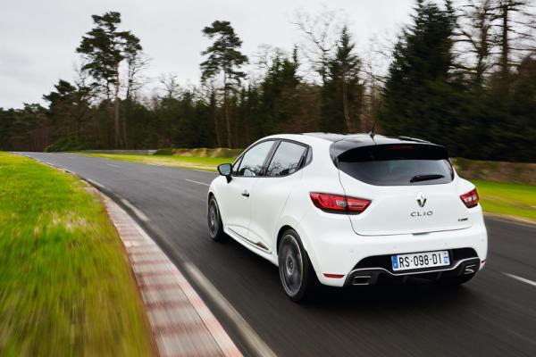 Renault Clio RS Trophy : GTI la plus rapide du N�rburgring ! Renault Clio RS Trophy : GTI la plus rapide du N�rburgring !