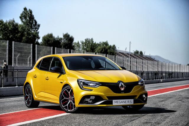 La Renault Megane 4 RS Trophy 300 se d�voile La Renault Megane 4 RS Trophy 300 se d�voile