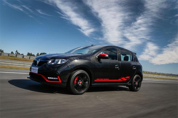La Renault Sandero RS s'offre un Racing Spirit La Renault Sandero RS s'offre un Racing Spirit