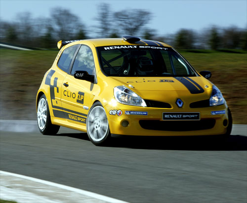 Nouvelle Clio Cup en piste d�s 2006 Nouvelle Clio Cup en piste d�s 2006