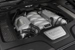 L'iconique V8 6,75 litres Bentley tire sa r�v�rence !