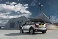 Photo MINI-countryman-coopers-e-all4_02 MINI-countryman-coopers-e-all4_02.jpg
