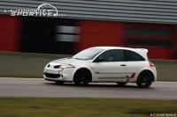 Photo megane_trophy-r_r26r_15 megane_trophy-r_r26r_15.jpg