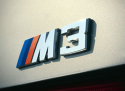 logo m3