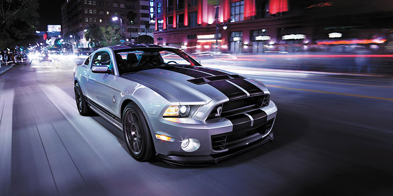 renaissance des muscle cars am&eacute;ricaines ford mustang mkV 2005