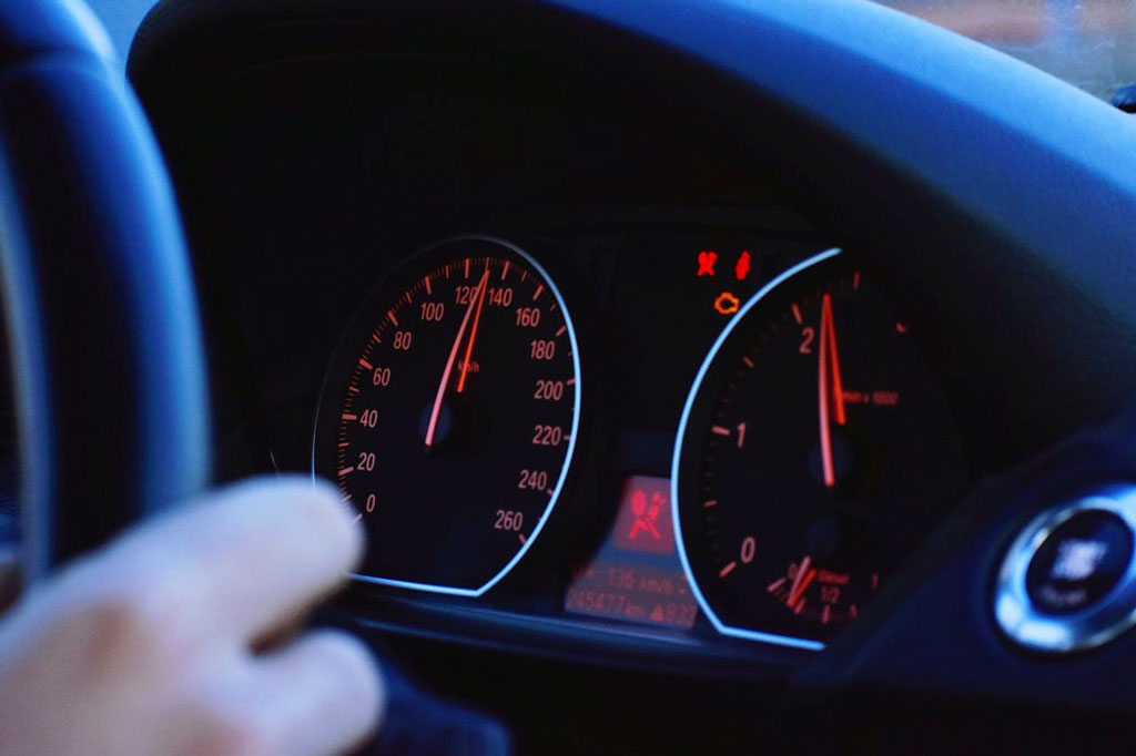 faire reprogrammer sa voiture : que dit la loi en France ?